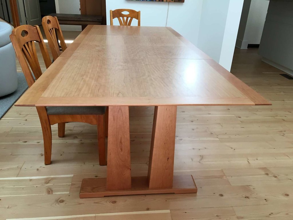 Cherry Trestle Table With Leaves